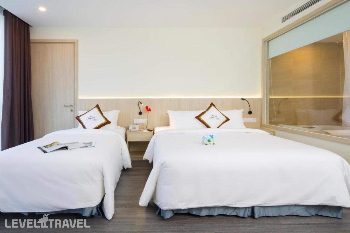 фотографии номера Трехместный представительский отеля Stella Maris Nha Trang Hotel в Вьетнам(Нячанг) - фото №1