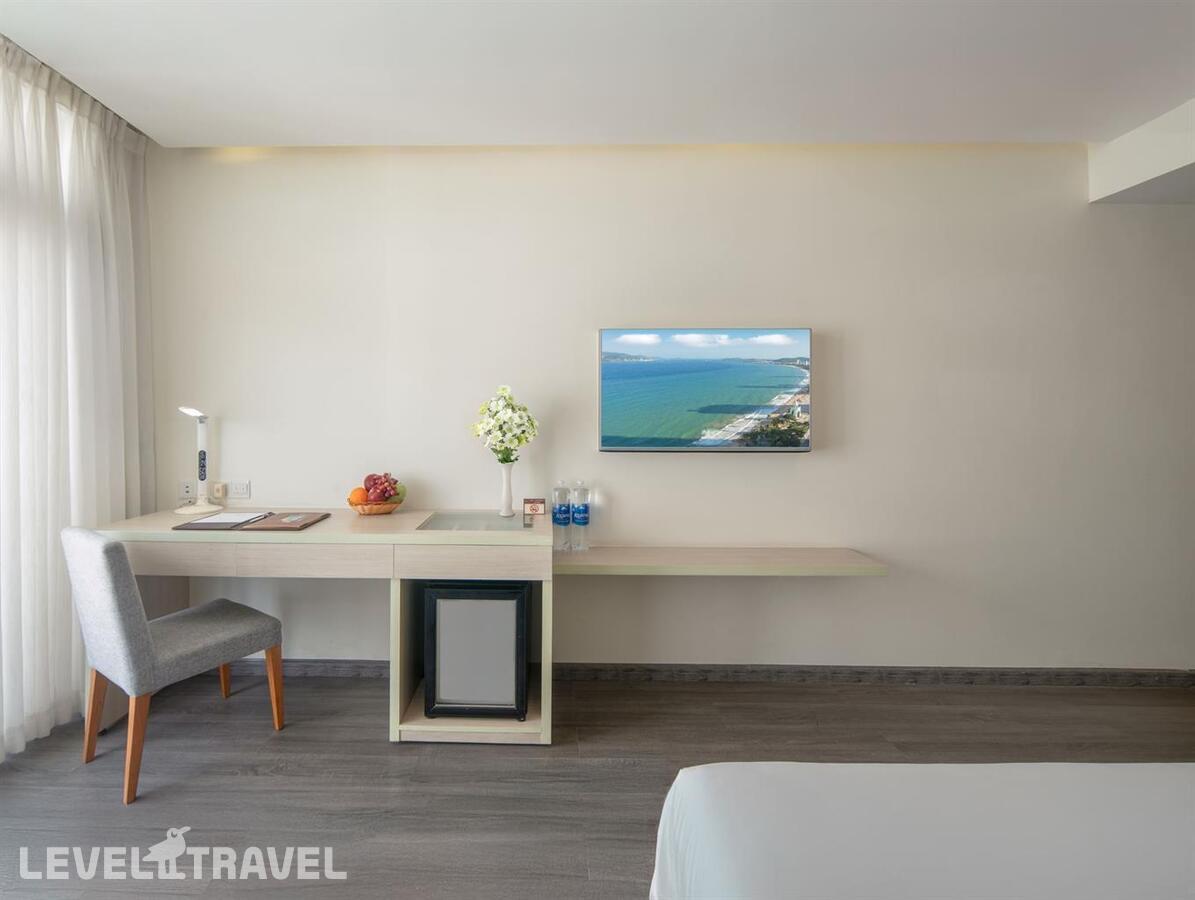 фотографии номера Представительский (две односпальные кровати) отеля Stella Maris Nha Trang Hotel в Вьетнам(Нячанг) - фото №2