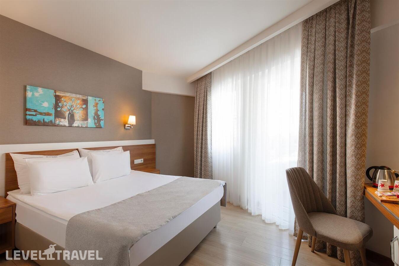 фотографии номера Семейный делюкс отеля Grand Park Lara Hotel в Турция(Лара) - фото №1
