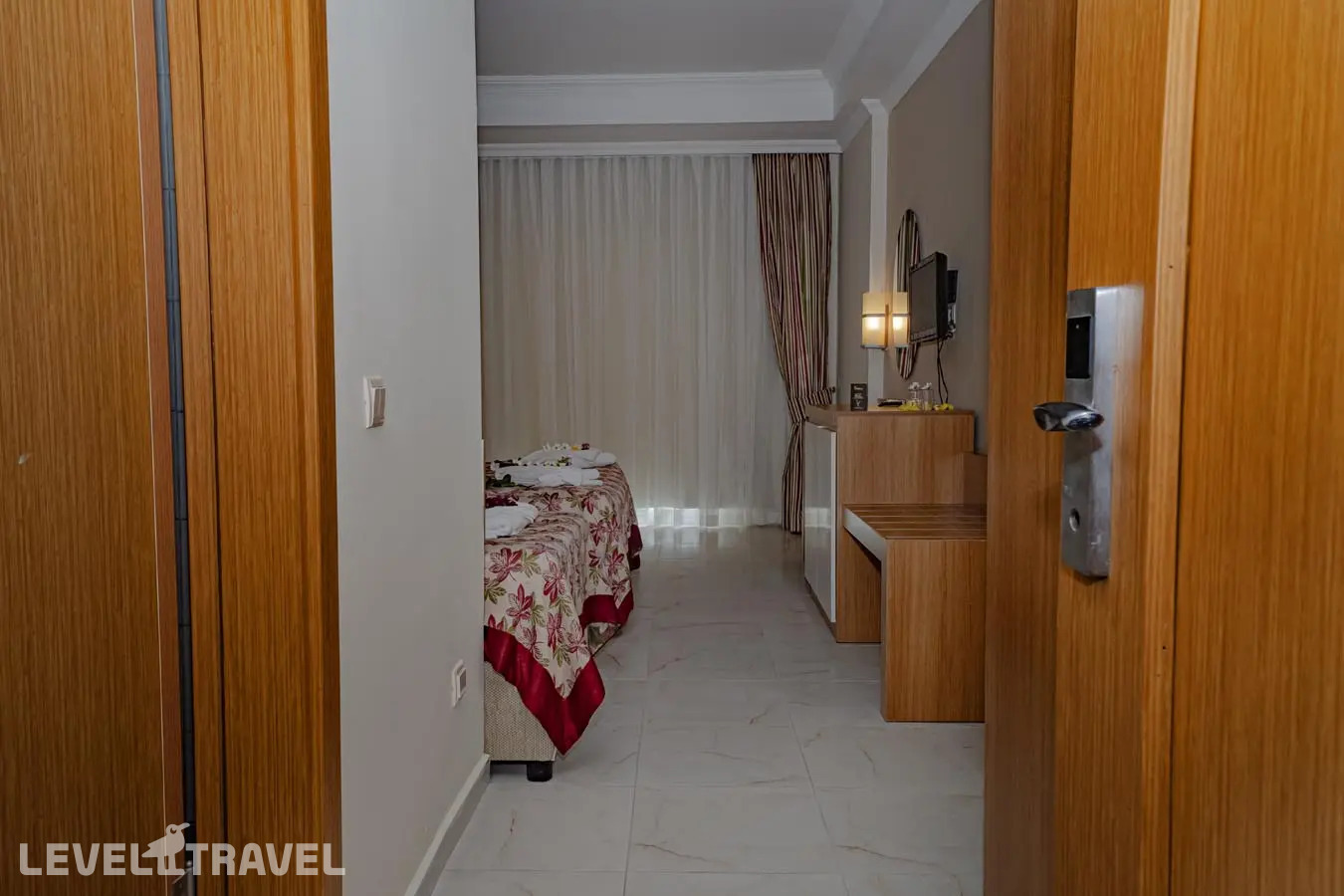 фотографии номера Стандартный номер отеля Hedef Beach Resort Hotel в Турция(Конаклы) - фото №10