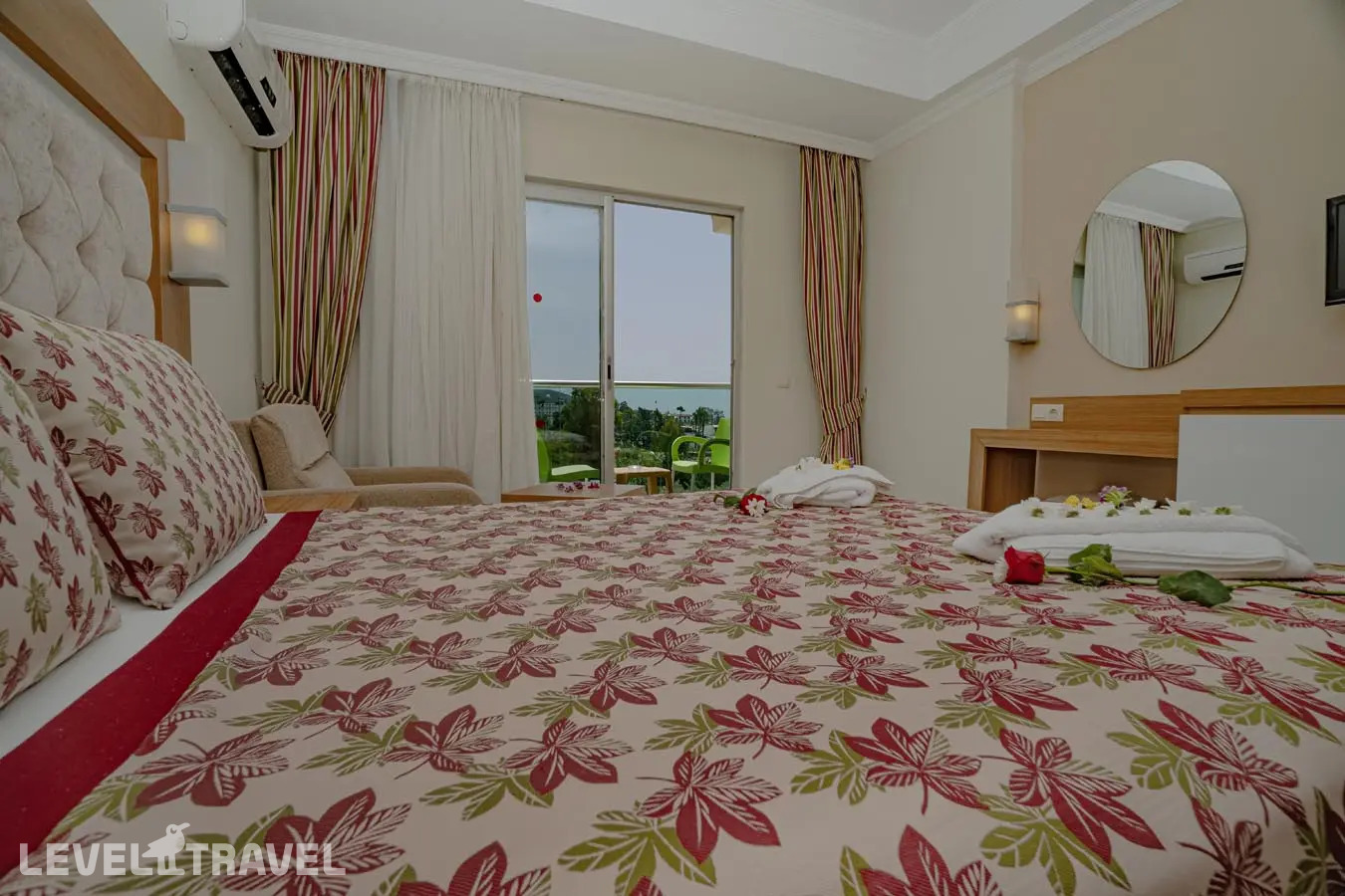 фотографии номера Стандартный номер отеля Hedef Beach Resort Hotel в Турция(Конаклы) - фото №4