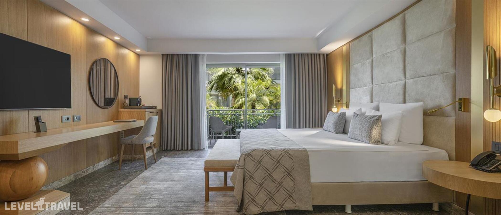 фотографии номера Комфорт с видом на бассейн отеля Movenpick Resort Antalya Tekirova (Ex Royal Diwa Tekirova) в Турция(Текирова) - фото №2