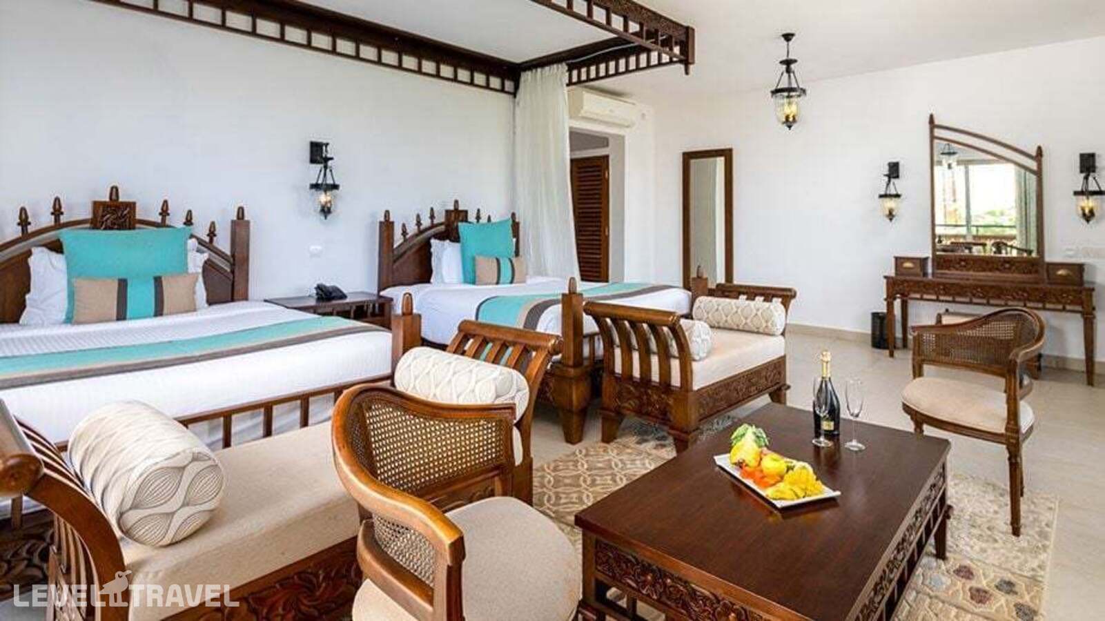 фотографии номера Делюкс улучшенный (две односпальные кровати) отеля The Royal Zanzibar Beach Resort в Танзания(Нунгви Бич) - фото №1