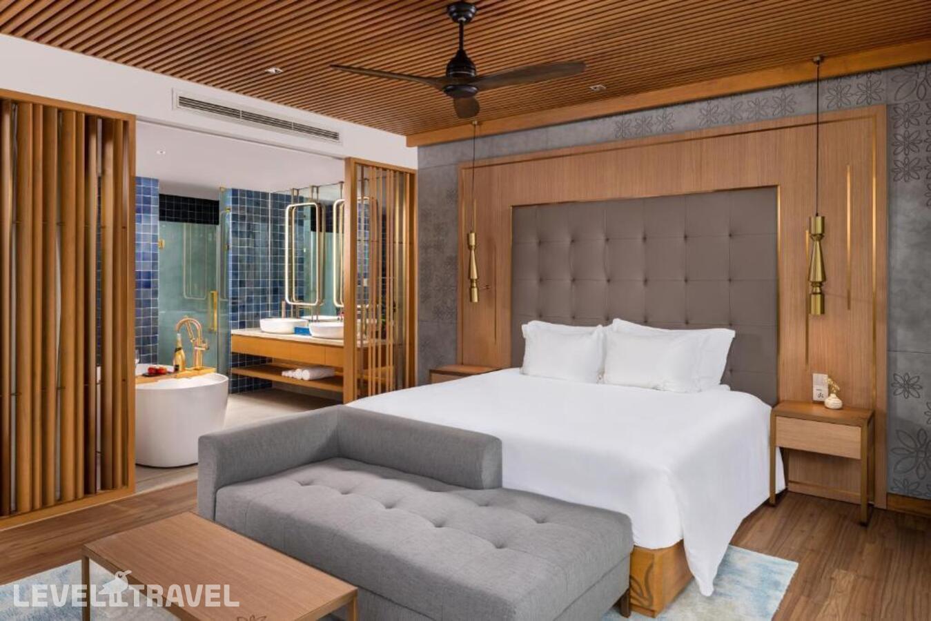 фотографии номера Вилла с видом на сад (2 спальни) отеля Wyndham Hoi An Royal Beachfront Resort & Villas в Вьетнам(Хойан) - фото №2