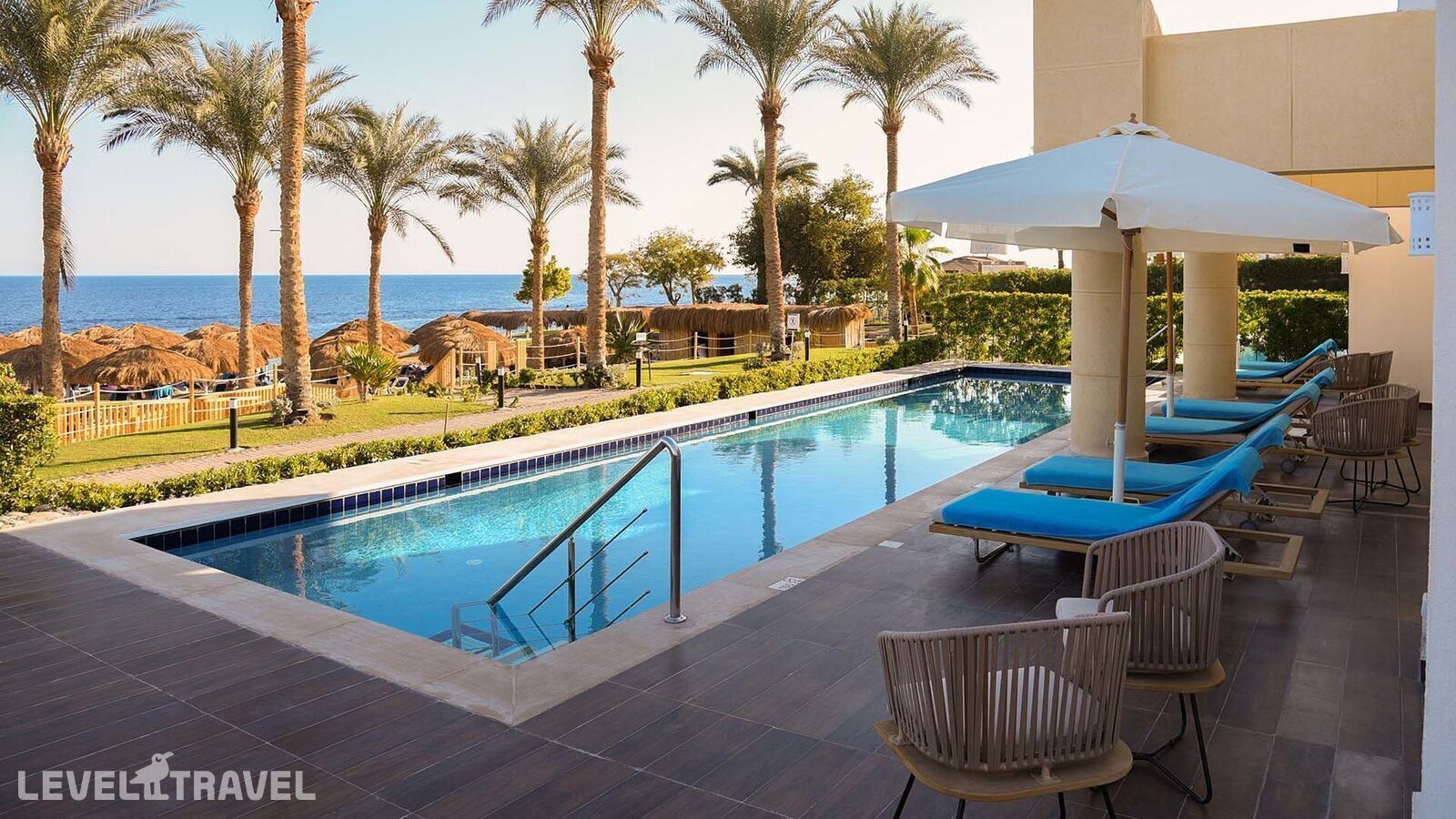 фотографии номера Полулюкс Swim Up (две односпальные кровати) отеля Sunrise Diamond Beach Resort в Египет(Шарм-эль-Шейх) - фото №2