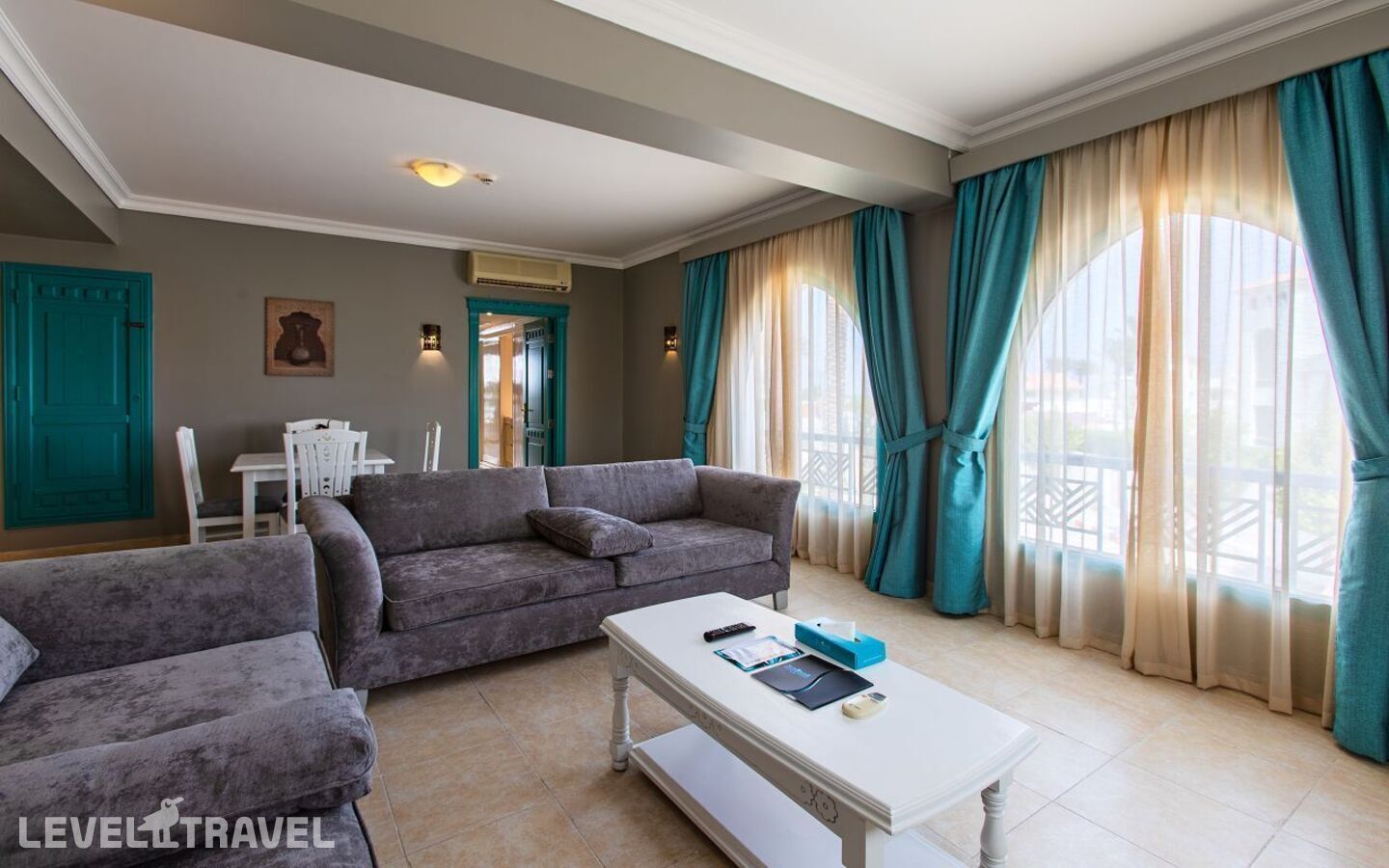 фотографии номера Люкс отеля Sunrise Garden Beach Resort в Египет(Хургада (город)) - фото №2