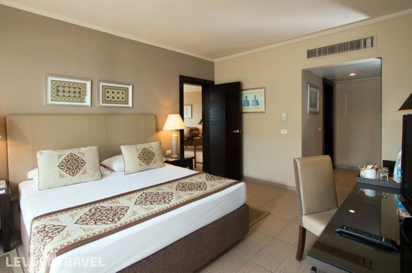 фотографии номера Люкс с видом на сад отеля Jaz Fanara Resort & Residence (Ex Iberotel Club Fanara Sharm El Sheikh) в Египет(Шарм-эль-Шейх) - фото №1