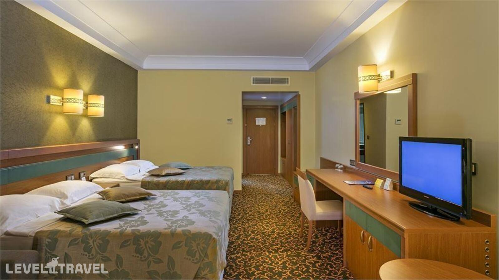 фотографии номера Четырехместный с видом на море отеля Ozkaymak Family Select Resort Hotel в Турция(Авсаллар) - фото №2