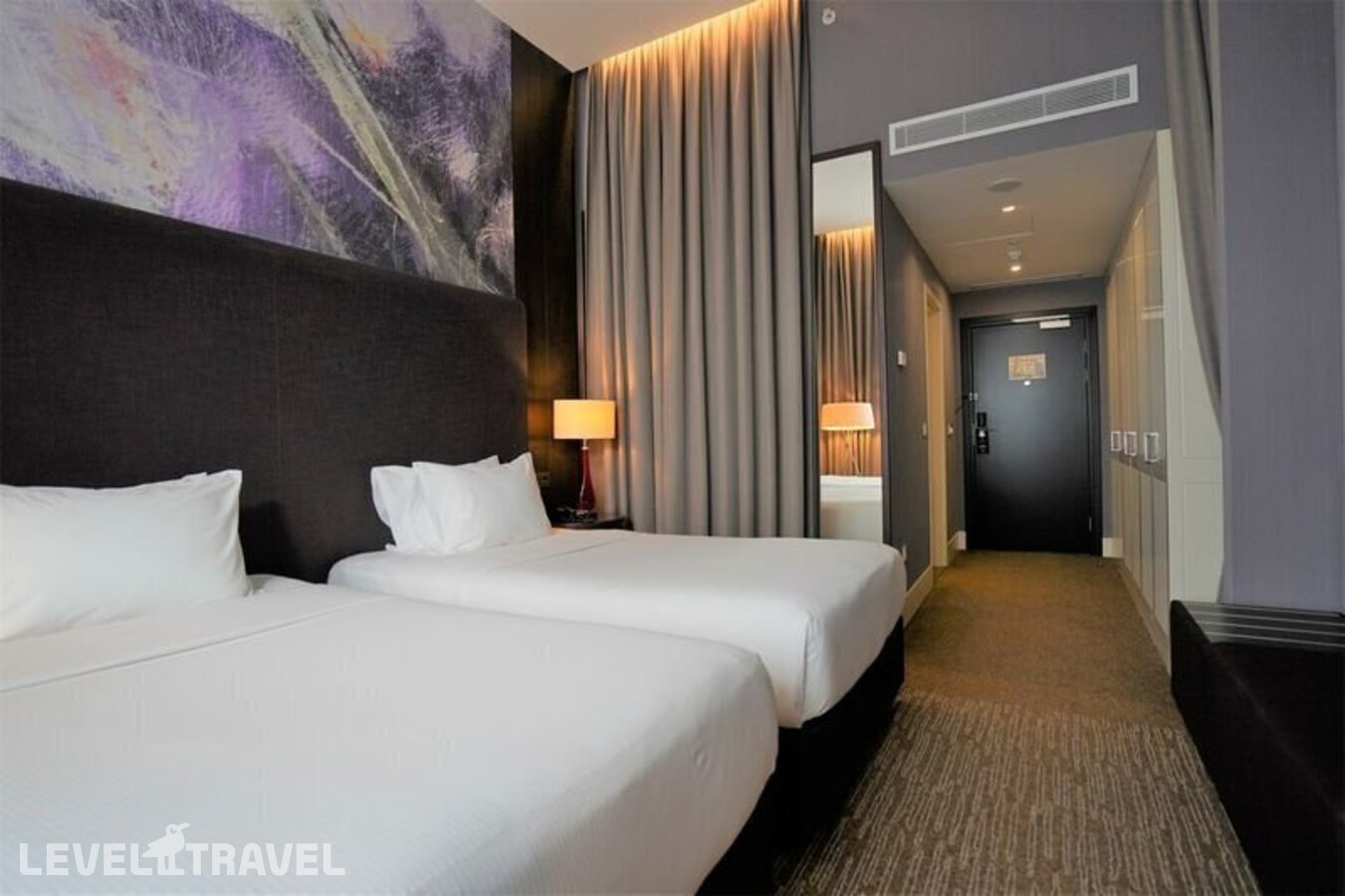 фотографии номера Премиум (две односпальные кровати) отеля Doubletree By Hilton Hotel Moscow Marina в Россия(Северный административный округ (САО)) - фото №15