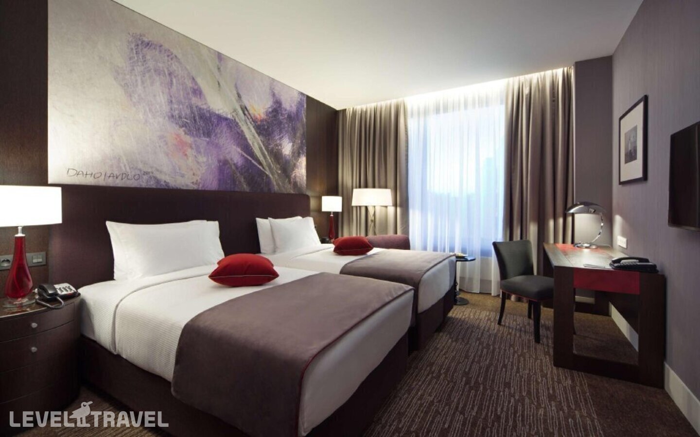 фотографии номера Премиум (две односпальные кровати) отеля Doubletree By Hilton Hotel Moscow Marina в Россия(Северный административный округ (САО)) - фото №22