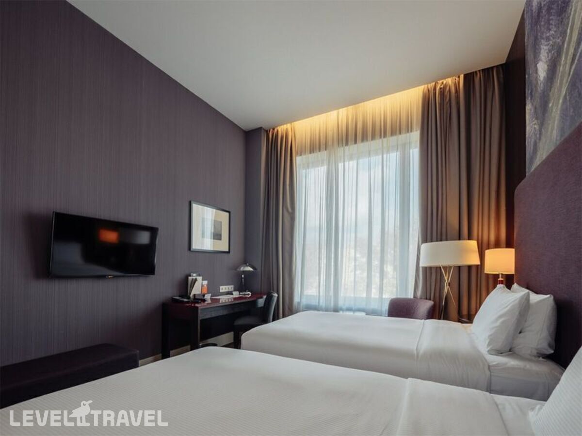 фотографии номера Премиум (две односпальные кровати) отеля Doubletree By Hilton Hotel Moscow Marina в Россия(Северный административный округ (САО)) - фото №34