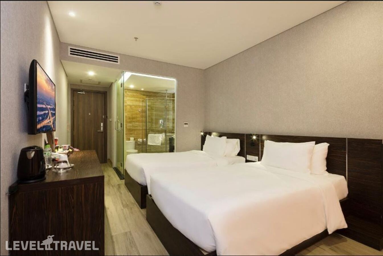 фотографии номера Представительский (две односпальные кровати) отеля Emerald Bay Hotel & Spa в Вьетнам(Нячанг) - фото №4