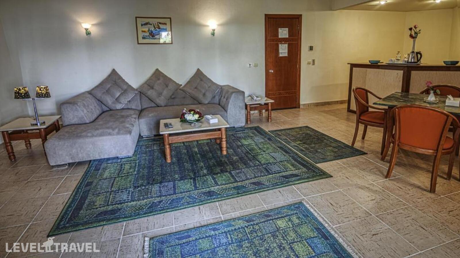 фотографии номера Люкс с видом на бассейн отеля Falcon Hills Hotel в Египет(Шарм-эль-Шейх) - фото №4