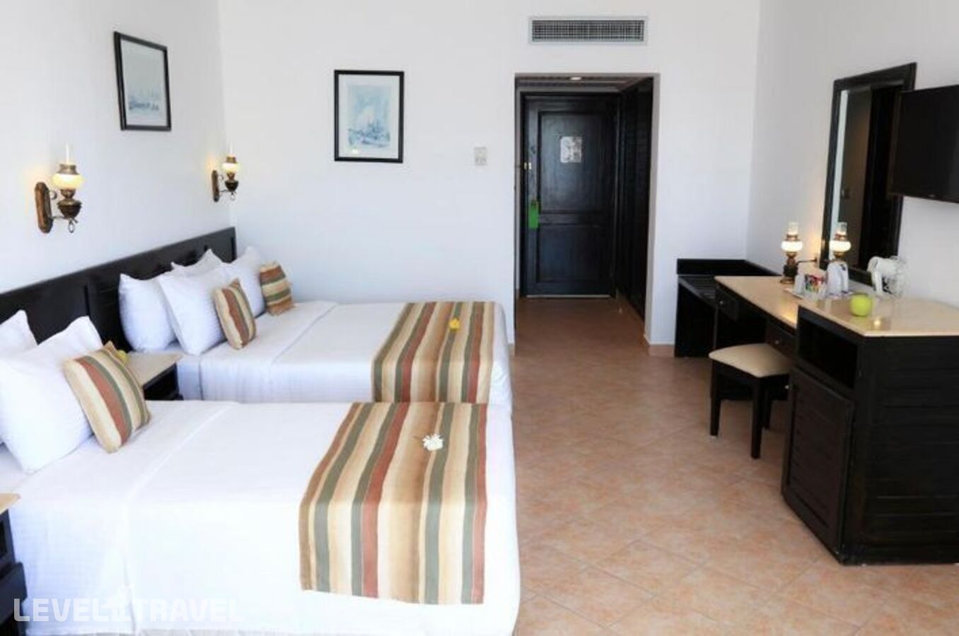 фотографии номера Семейный делюкс с видом на сад отеля Jaz Palmariva Beach Resort (Ex. Labranda Club Makadi) в Египет(Макади Бэй) - фото №1