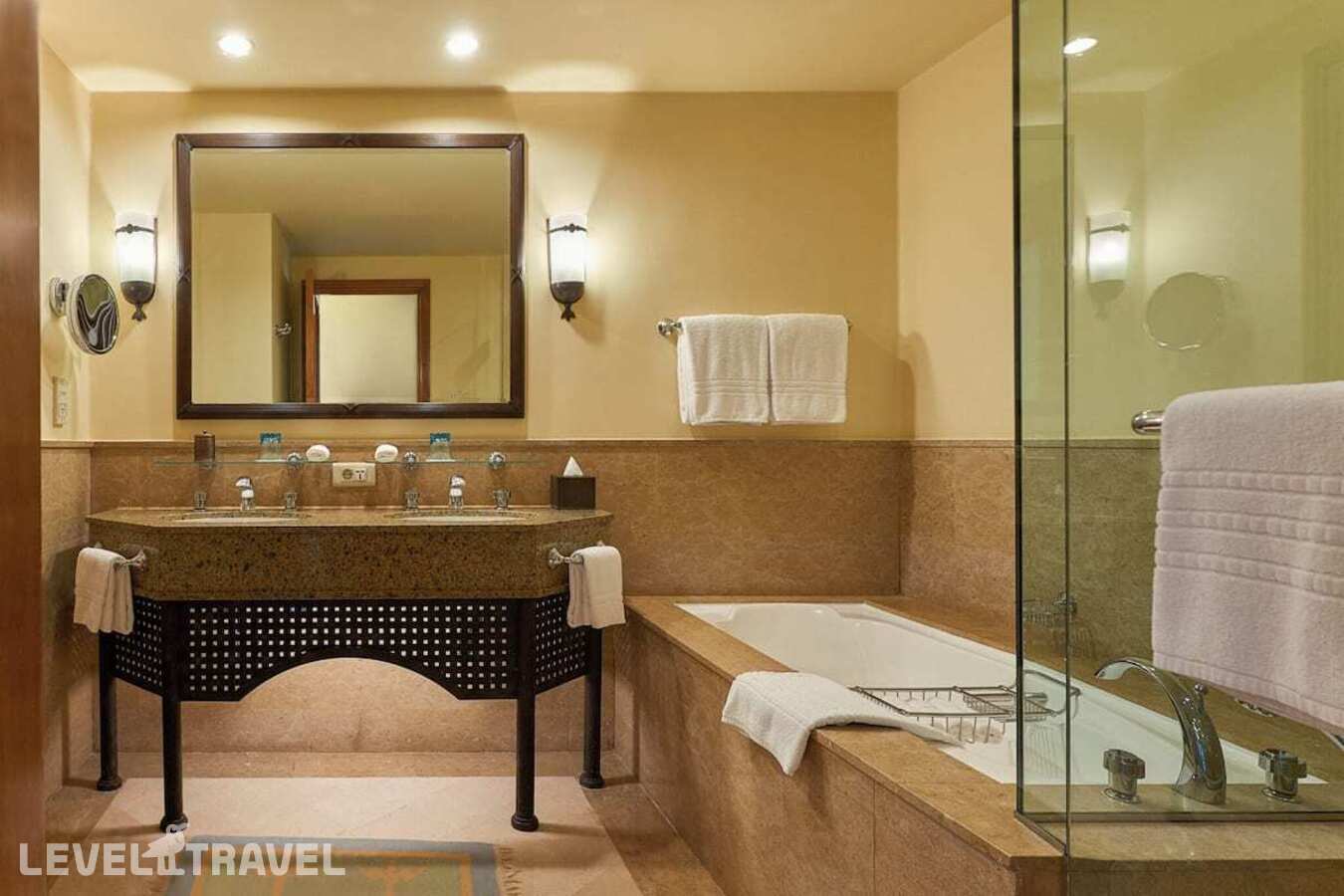 фотографии номера Люкс с видом на море отеля Four Seasons Resort Sharm El Sheikh в Египет(Шаркс Бэй) - фото №3