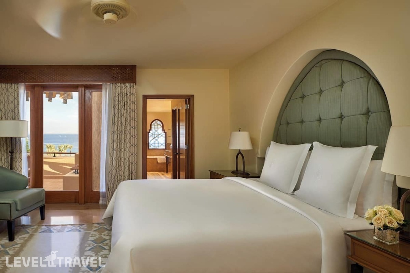 фотографии номера Люкс с видом на море отеля Four Seasons Resort Sharm El Sheikh в Египет(Шаркс Бэй) - фото №2
