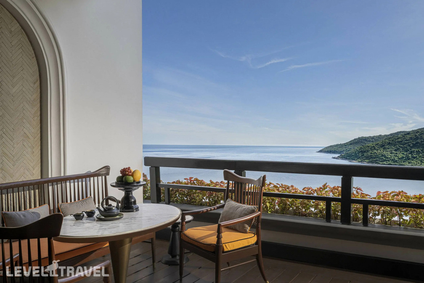 фотографии номера Классический с панорамным видом на море отеля Intercontinental Danang Sun Peninsula Resort в Вьетнам(Дананг) - фото №2