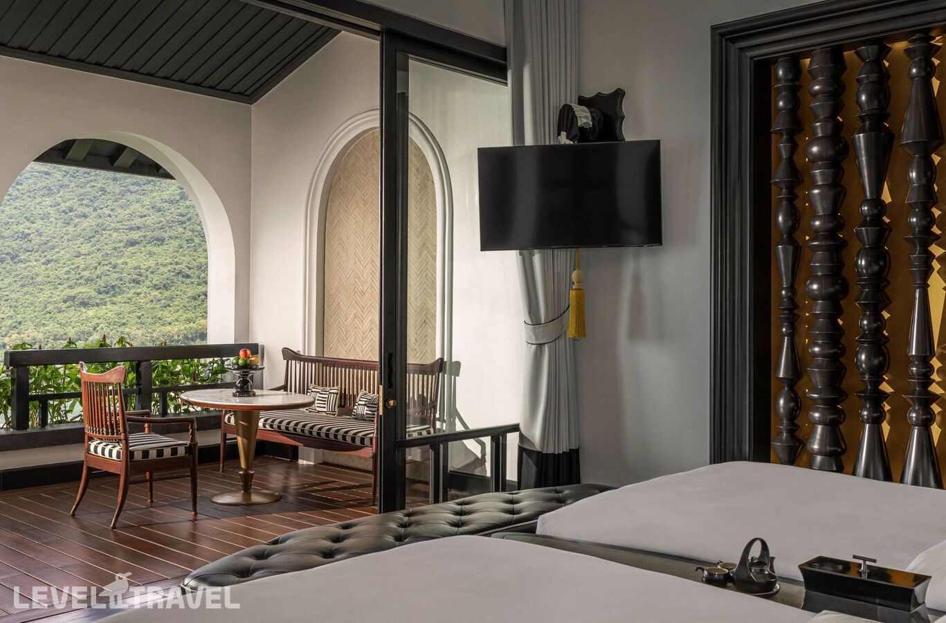 фотографии номера Клубный номер (две двуспальные кровати) отеля Intercontinental Danang Sun Peninsula Resort в Вьетнам(Дананг) - фото №1