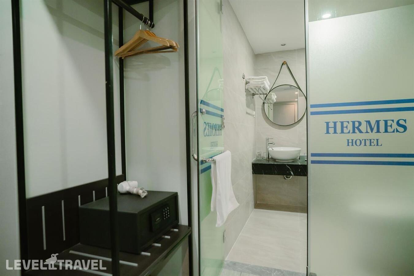 фотографии номера Улучшенный (две односпальные кровати) отеля Hermes Hotel Nha Trang в Вьетнам(Нячанг) - фото №2
