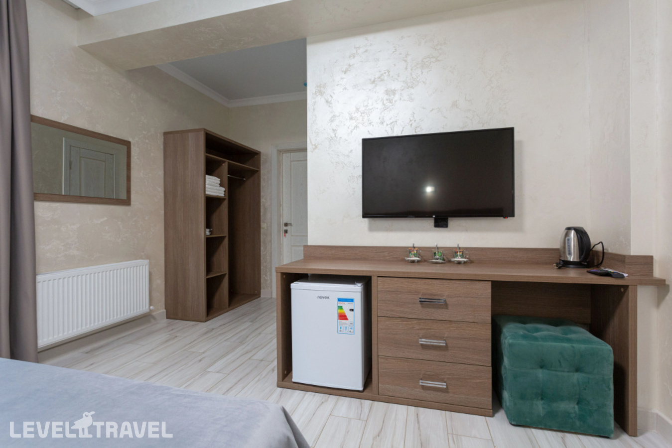 фотографии номера Трёхместный номер Comfort с балконом и с красивым видом из окна отеля Амра в Россия(Архыз) - фото №5