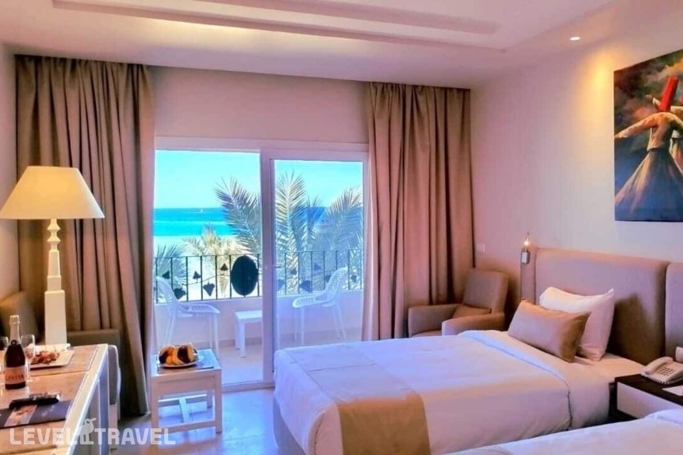 фотографии номера Номер Elite с видом на море (две односпальные кровати) отеля Sunny Days El Palacio в Египет(Хургада (город)) - фото №2
