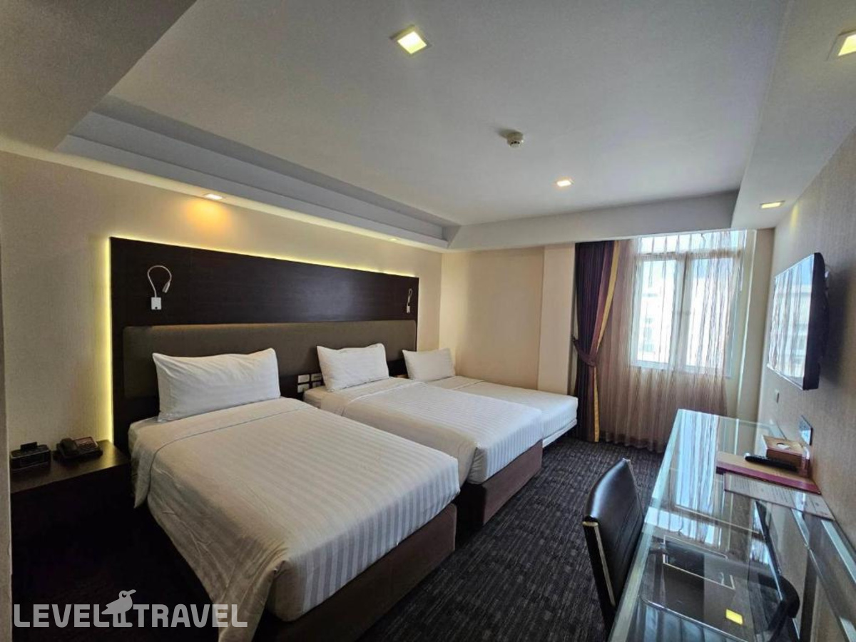 фотографии номера Трехместный делюкс отеля Hotel Royal Bangkok Chinatown в Таиланд(Бангкок) - фото №3