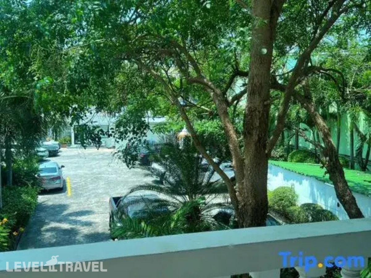 фотографии номера Делюкс с видом на город отеля Windmill Resort Hotel в Таиланд(Наклуа) - фото №6