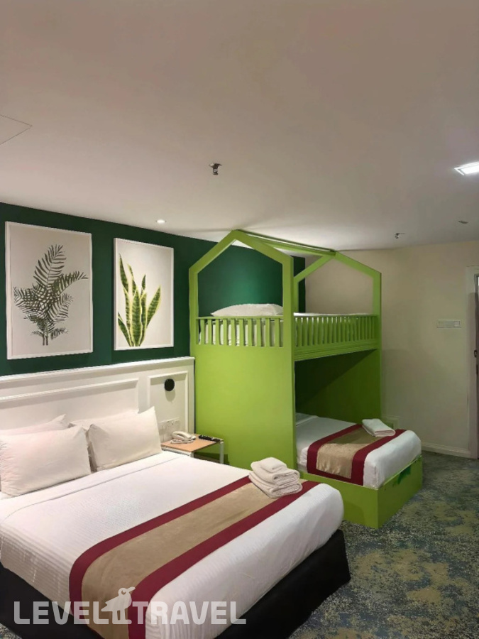 фотографии номера Четырехместный семейный отеля Sani Hotel Kuala Lumpur в Малайзия(Куала-Лумпур) - фото №1