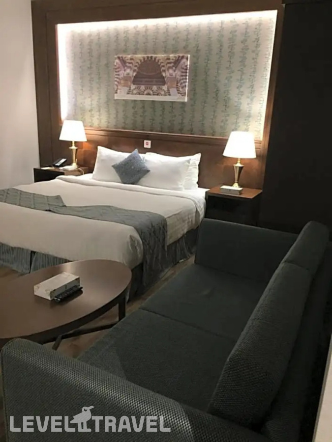 фотографии номера Номер для людей с ограниченными возможностями отеля Maden Hotel в Саудовская Аравия(Медина) - фото №2