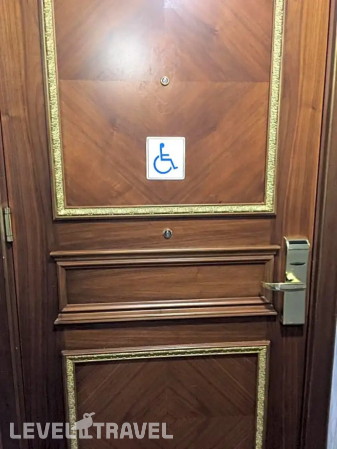фотографии номера Номер для людей с ограниченными возможностями отеля Maden Hotel в Саудовская Аравия(Медина) - фото №22