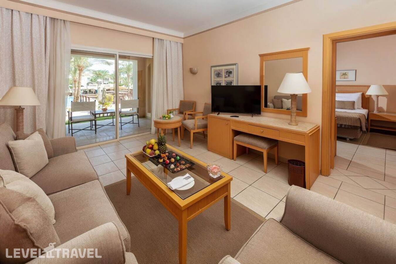 фотографии номера Люкс с выходом к бассейну отеля Jaz Makadi Star Resort (Adults Only 16+) в Египет(Макади Бэй) - фото №2