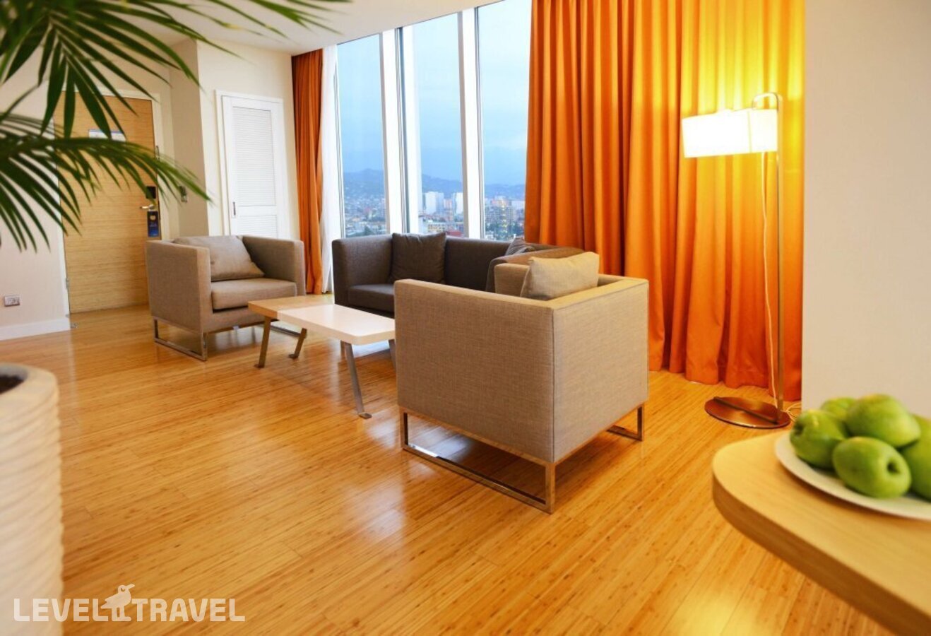 фотографии номера Люкс отеля Radisson Blu Hotel Batumi в Грузия(Батуми) - фото №19