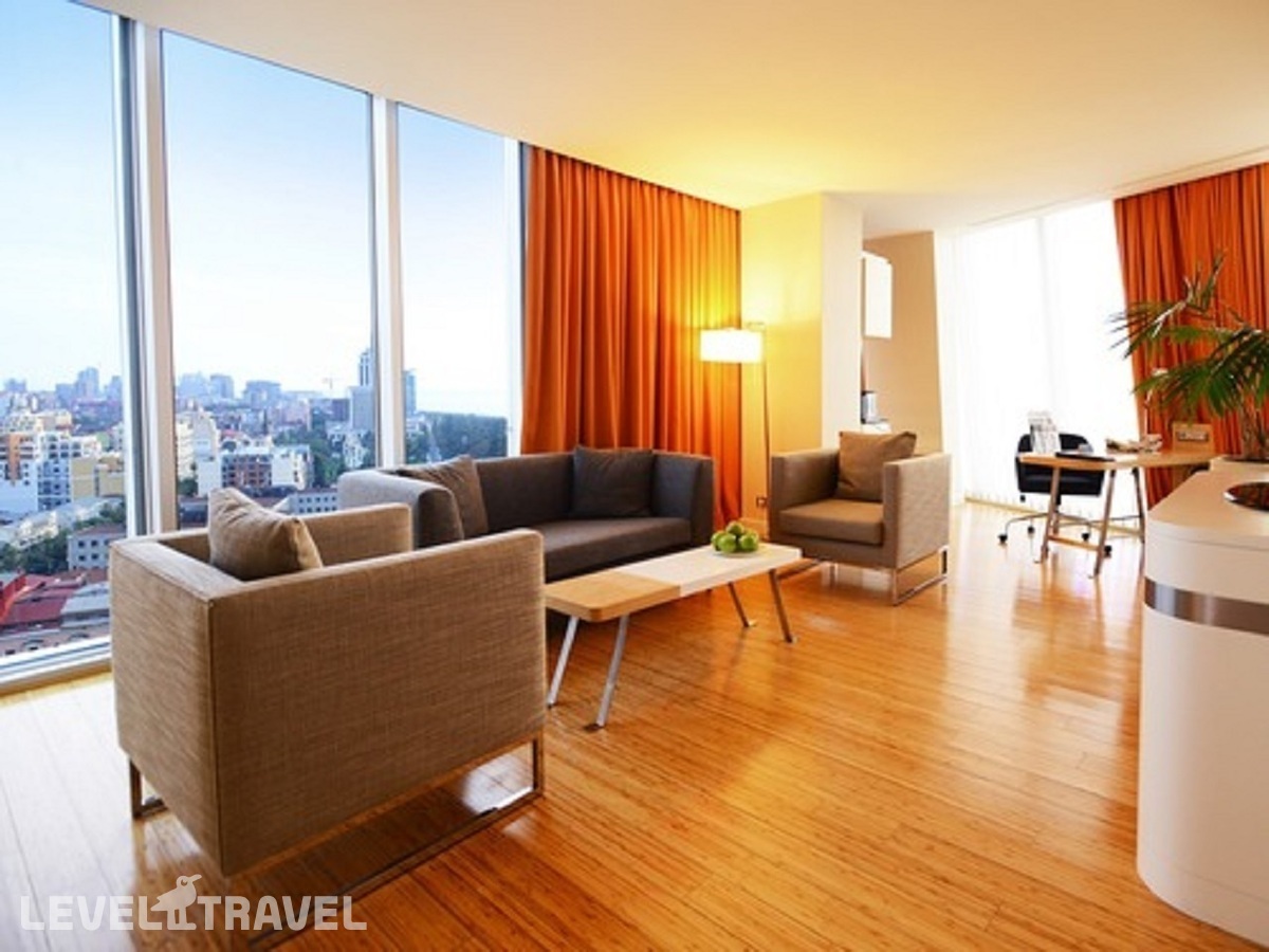 фотографии номера Люкс отеля Radisson Blu Hotel Batumi в Грузия(Батуми) - фото №1