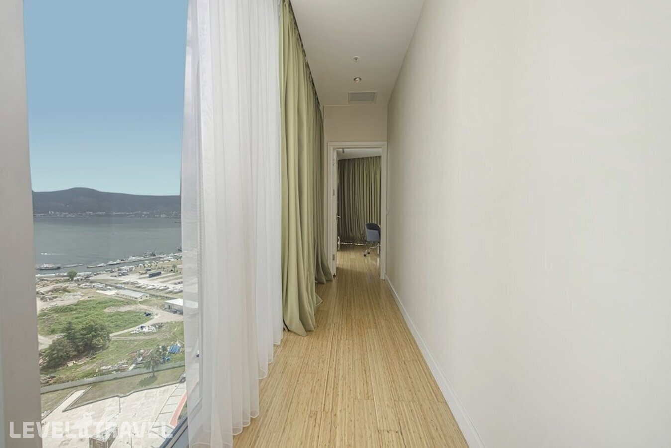 фотографии номера Люкс отеля Radisson Blu Hotel Batumi в Грузия(Батуми) - фото №35