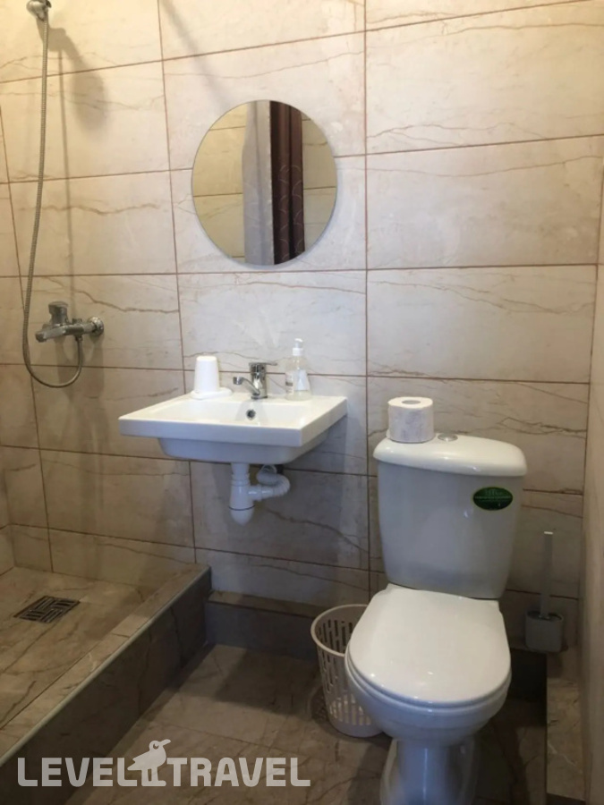 фотографии номера Четырёхместный семейный номер Comfort отеля Лантана в Абхазия(Цандрыпш) - фото №5