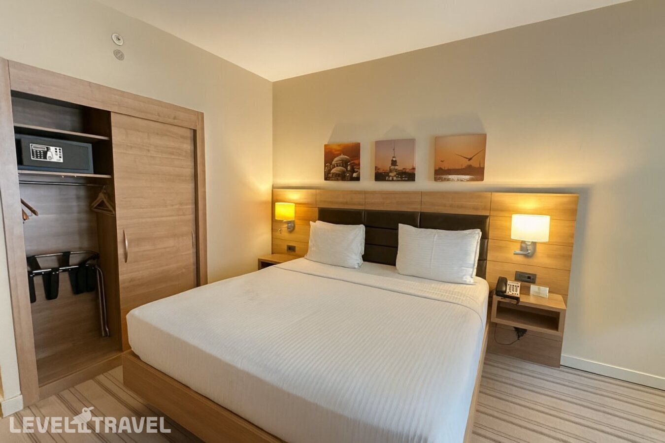 фотографии номера Стандартный с видом на окрестности отеля Dosso Dossi Hotels Golden Horn (Eх. Hilton Garden Inn Golden Horn) в Турция(Бейоглу) - фото №2