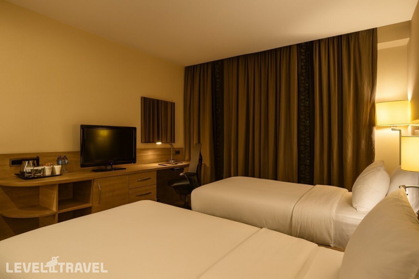 фотографии номера Стандартный с видом на окрестности отеля Dosso Dossi Hotels Golden Horn (Eх. Hilton Garden Inn Golden Horn) в Турция(Бейоглу) - фото №8