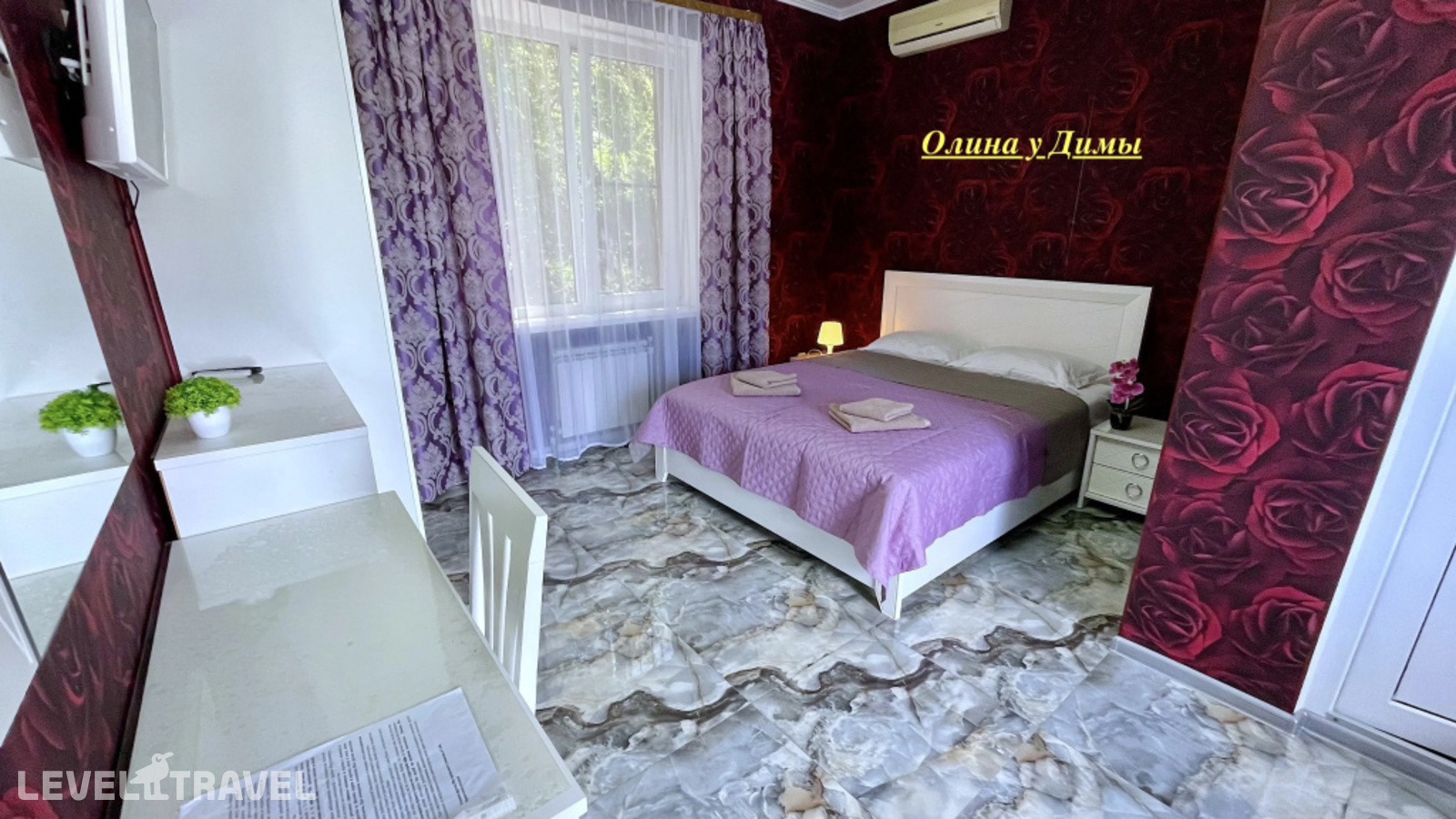 Трёхместный номер Comfort с балконом и с частичным видом на море — фото 8