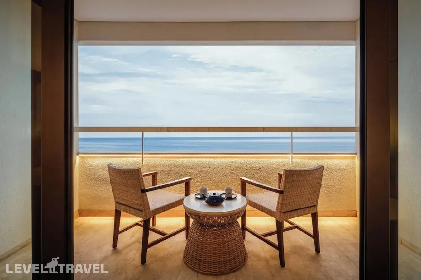 фотографии номера Делюкс с видом на океан отеля Bali Beach Hotel в Индонезия(Санур) - фото №5