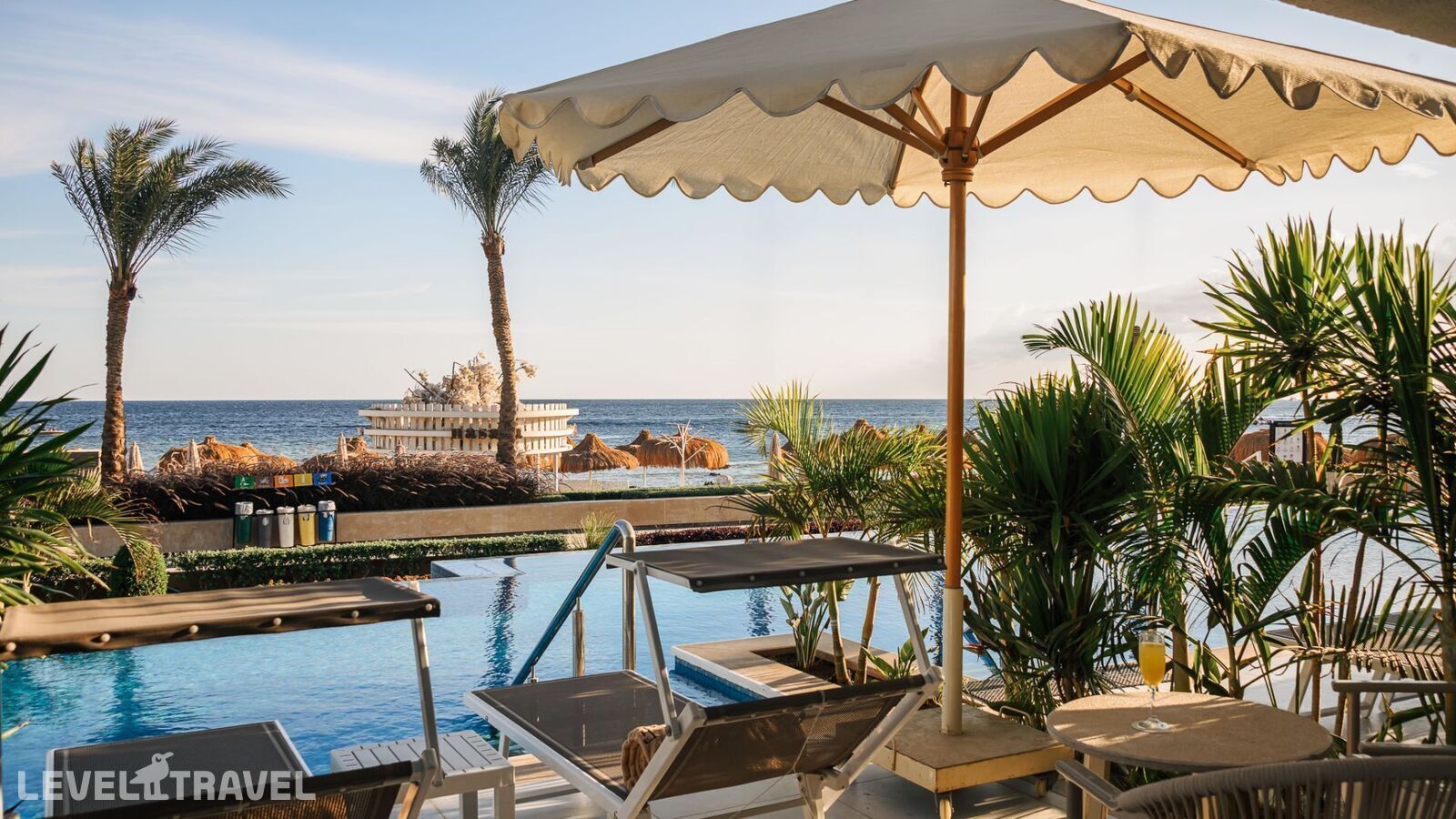фотографии номера Люкс Posh pool отеля Sunrise Remal Resort в Египет(Рас-Насрани) - фото №3