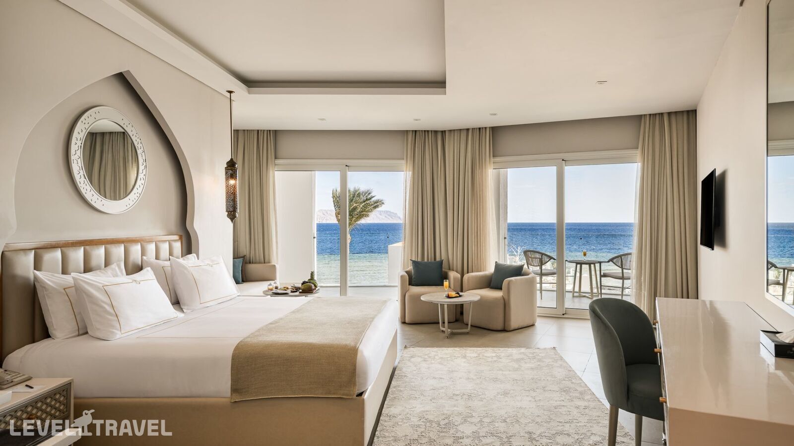 фотографии номера Двухуровневый люкс с джакузи отеля Sunrise Remal Resort в Египет(Рас-Насрани) - фото №1