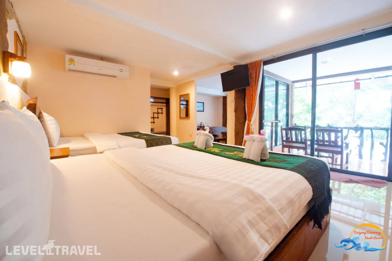 фотографии номера Семейный с видом на море отеля Naiyang Discovery Beach Resort Sha в Таиланд(Най Янг Бич) - фото №5