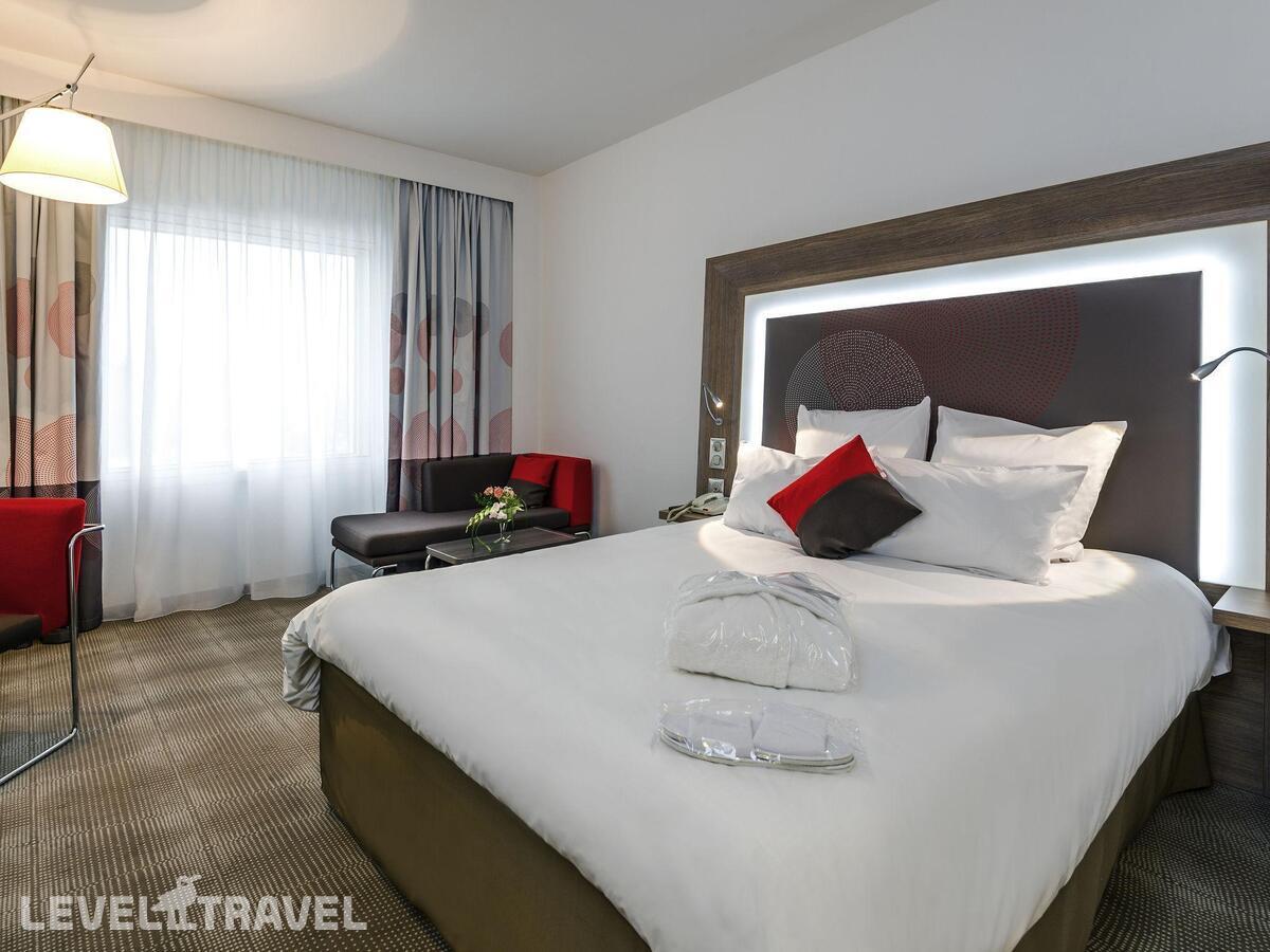 фотографии номера Улучшенный номер отеля Новотель Аэропорт Шереметьево (Novotel Moscow Sheremetyevo Airport) в Россия(Химки) - фото №6