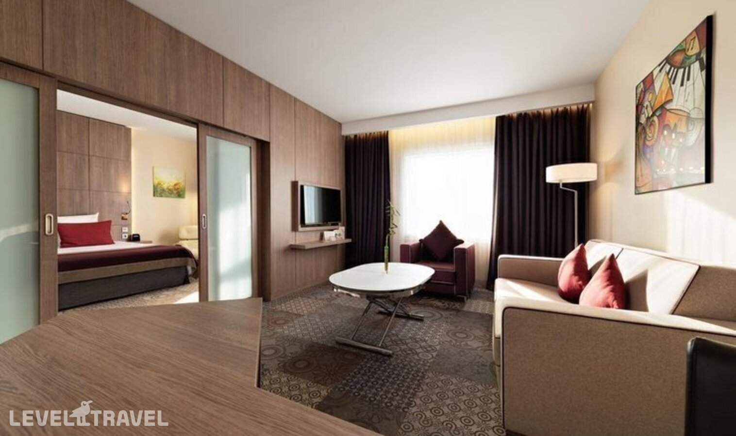 фотографии номера Люкс отеля Новотель Аэропорт Шереметьево (Novotel Moscow Sheremetyevo Airport) в Россия(Химки) - фото №4