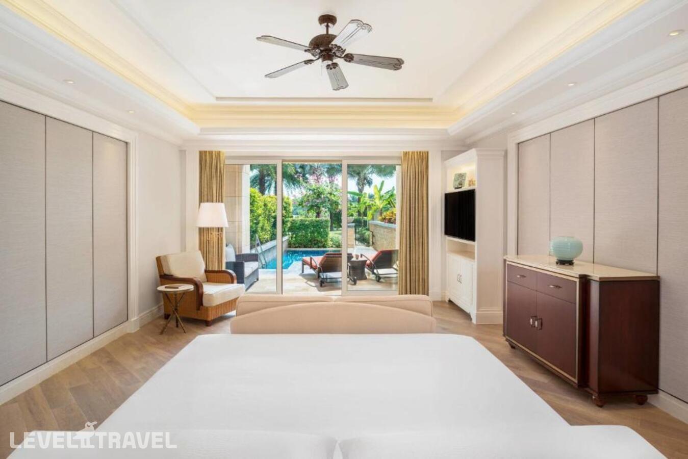 фотографии номера Делюкс с выходом к бассейну отеля Jw Marriott Sanya Haitang Bay Resort & Spa в Китай(Хайтанг Бэй) - фото №1