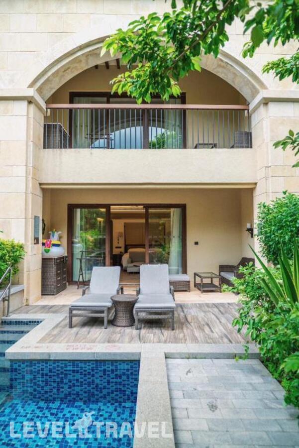 фотографии номера Делюкс с выходом к бассейну отеля Jw Marriott Sanya Haitang Bay Resort & Spa в Китай(Хайтанг Бэй) - фото №2