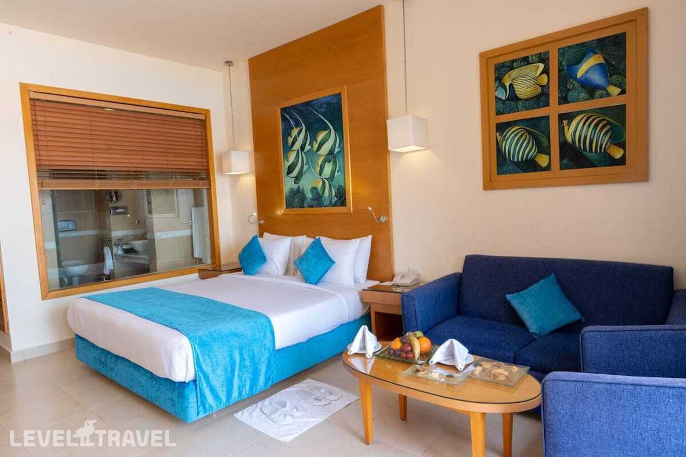 фотографии номера Делюкс с видом на пляж отеля Parrotel Beach Resort (Ex. Radisson Blu Resort) в Египет(Шарм-эль-Шейх) - фото №1