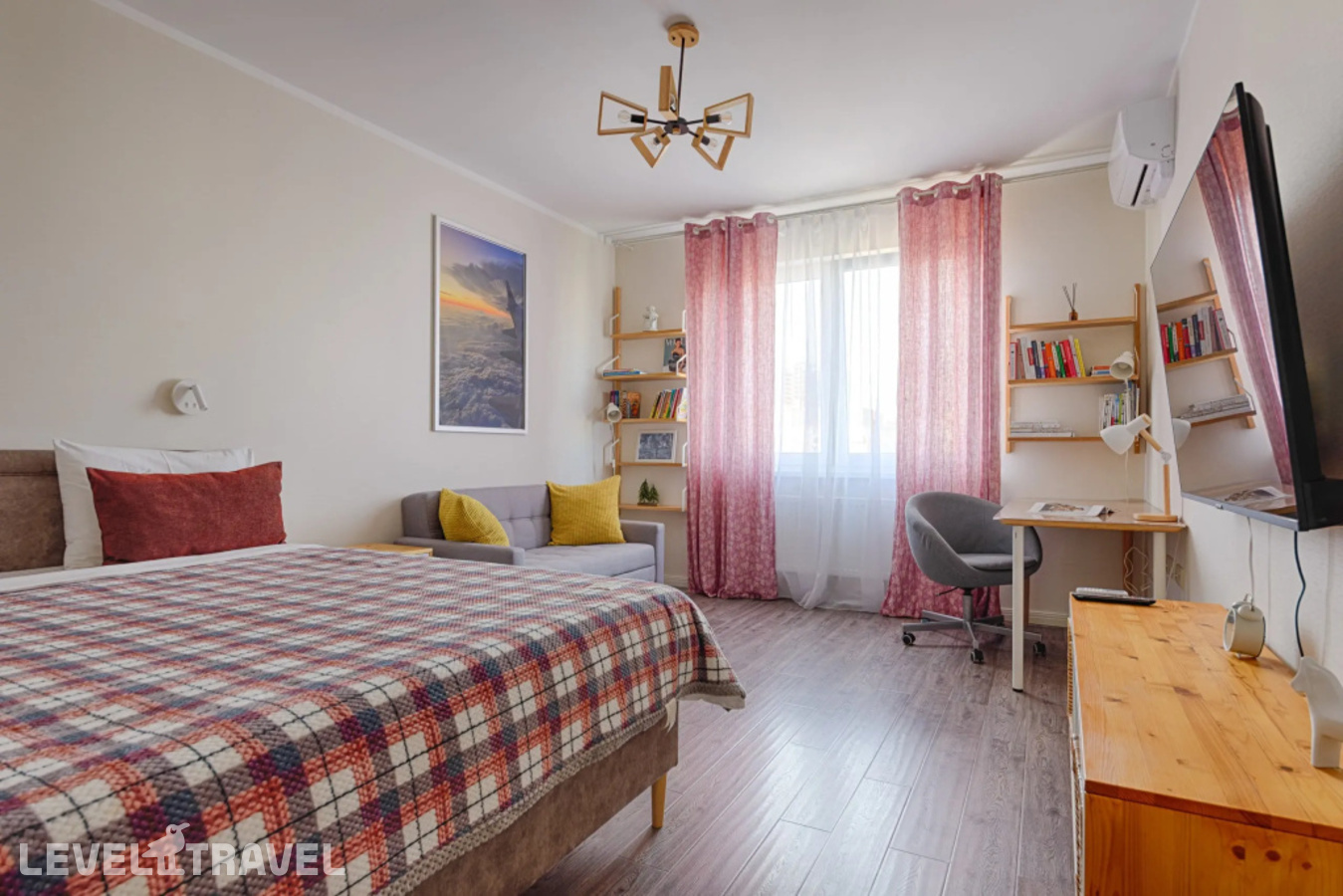 фотографии номера Улучшенные апартаменты с балконом отеля Квартира Athome Apartments Аэродромная в Беларусь(Октябрьский район) - фото №12
