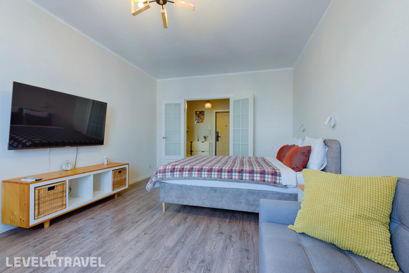 фотографии номера Улучшенные апартаменты с балконом отеля Квартира Athome Apartments Аэродромная в Беларусь(Октябрьский район) - фото №19