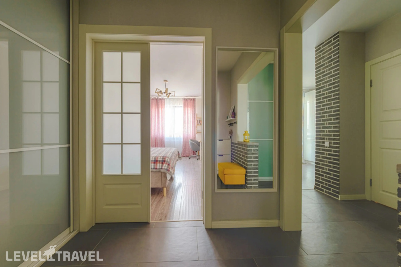 фотографии номера Улучшенные апартаменты с балконом отеля Квартира Athome Apartments Аэродромная в Беларусь(Октябрьский район) - фото №18